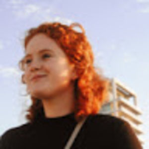 Meet your Posher, Chloe